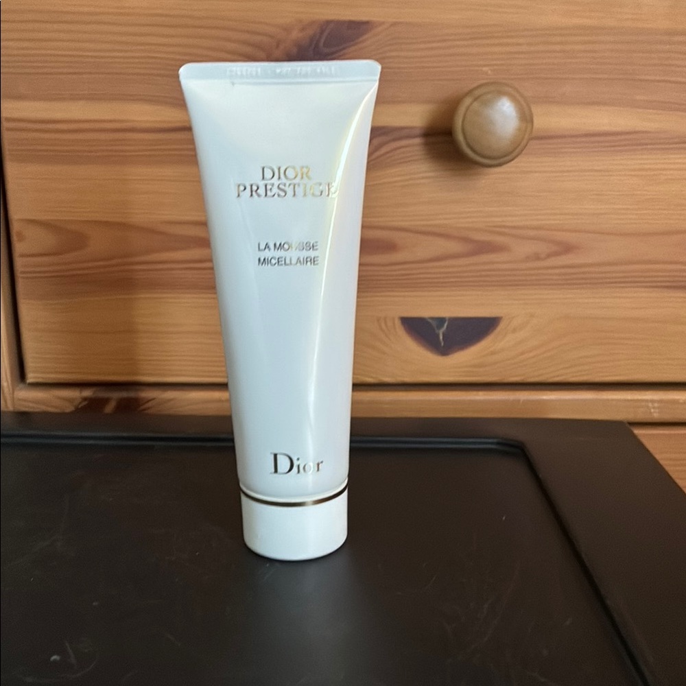Thanksgiving sales🎉Dior Prestige Micellaire Cleanser,new, no boxes